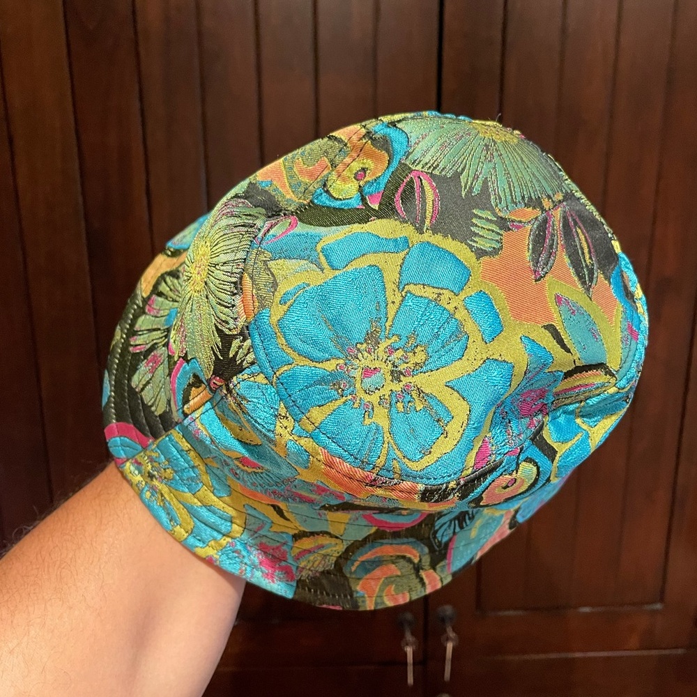 Hat - Picture 6 of 6